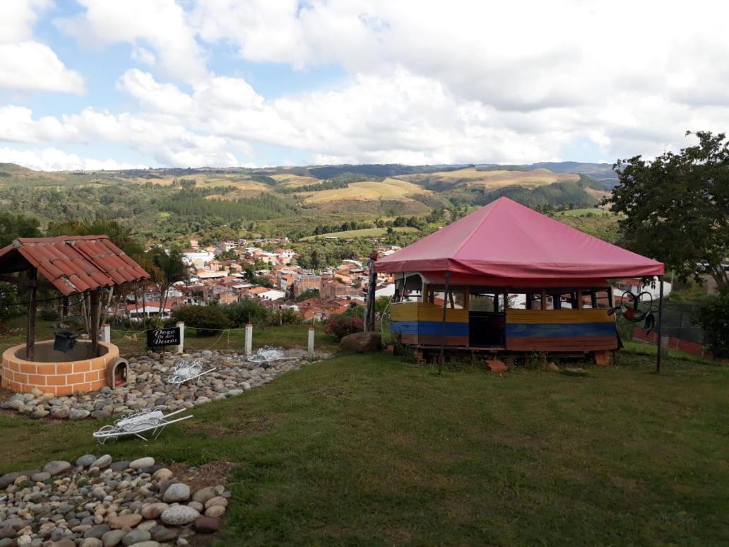 Hotel Campestre La Loma Curití Екстериор снимка