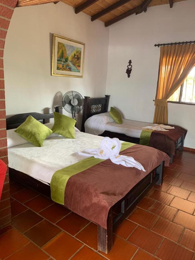 Hotel Campestre La Loma Curití Екстериор снимка