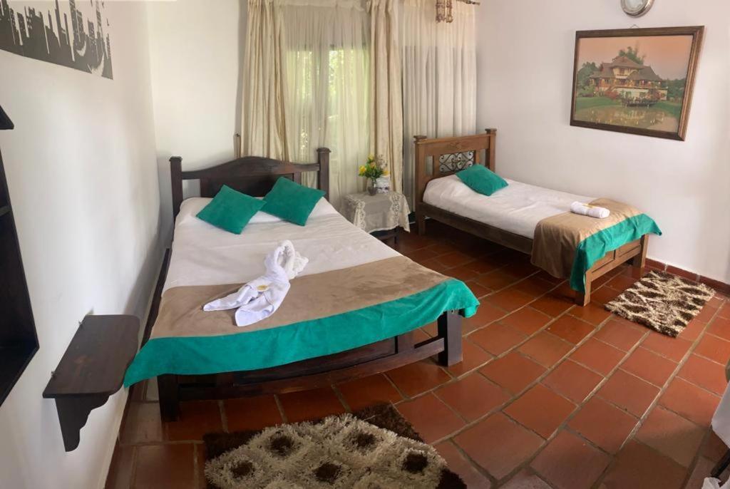 Hotel Campestre La Loma Curití Екстериор снимка