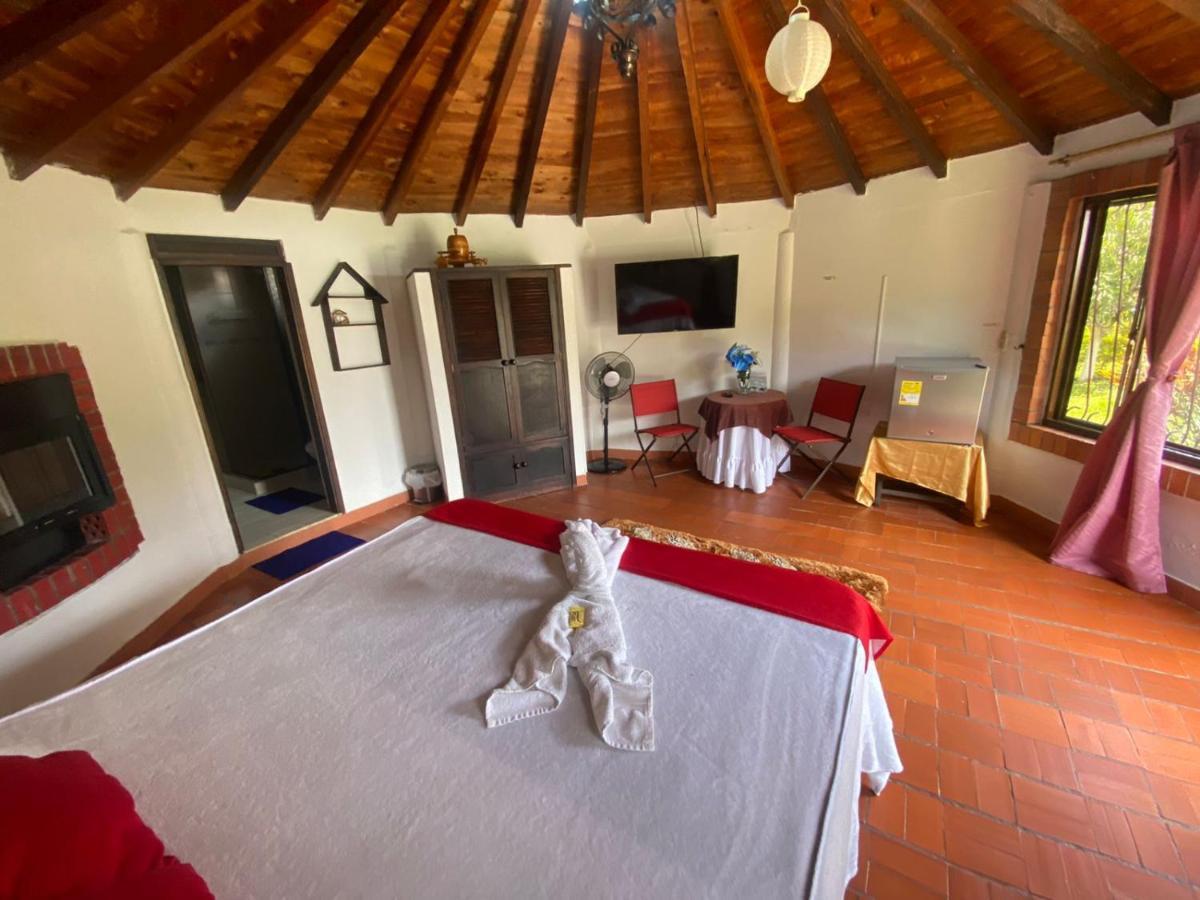 Hotel Campestre La Loma Curití Екстериор снимка
