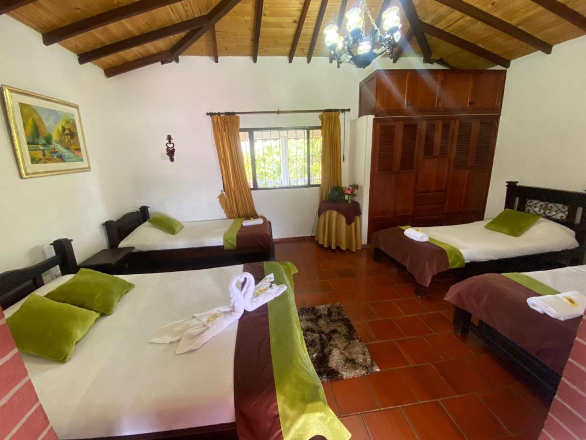 Hotel Campestre La Loma Curití Екстериор снимка