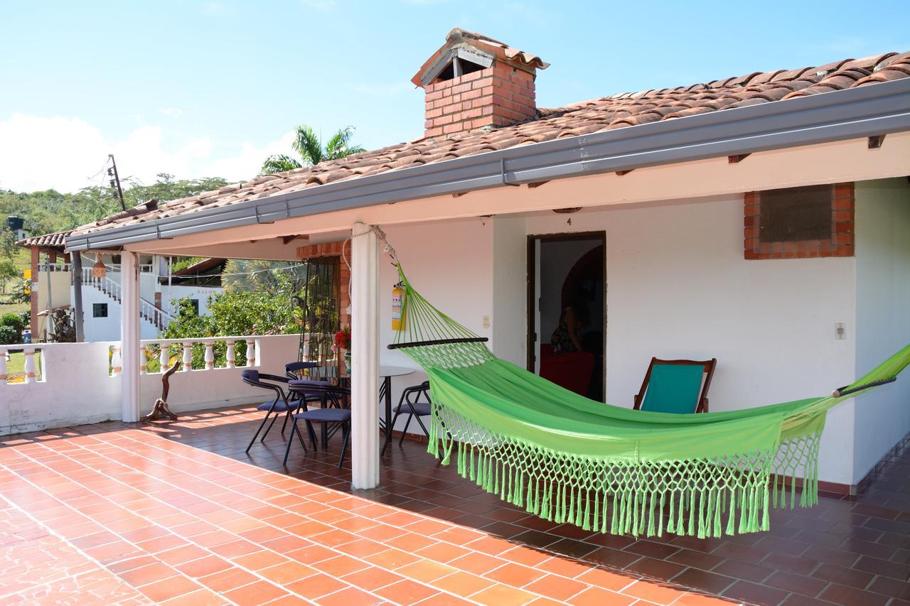 Hotel Campestre La Loma Curití Екстериор снимка