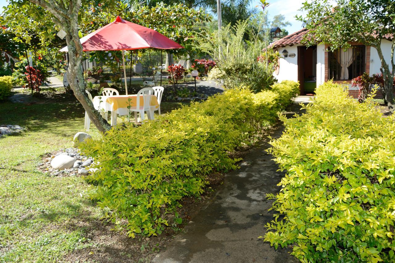 Hotel Campestre La Loma Curití Екстериор снимка