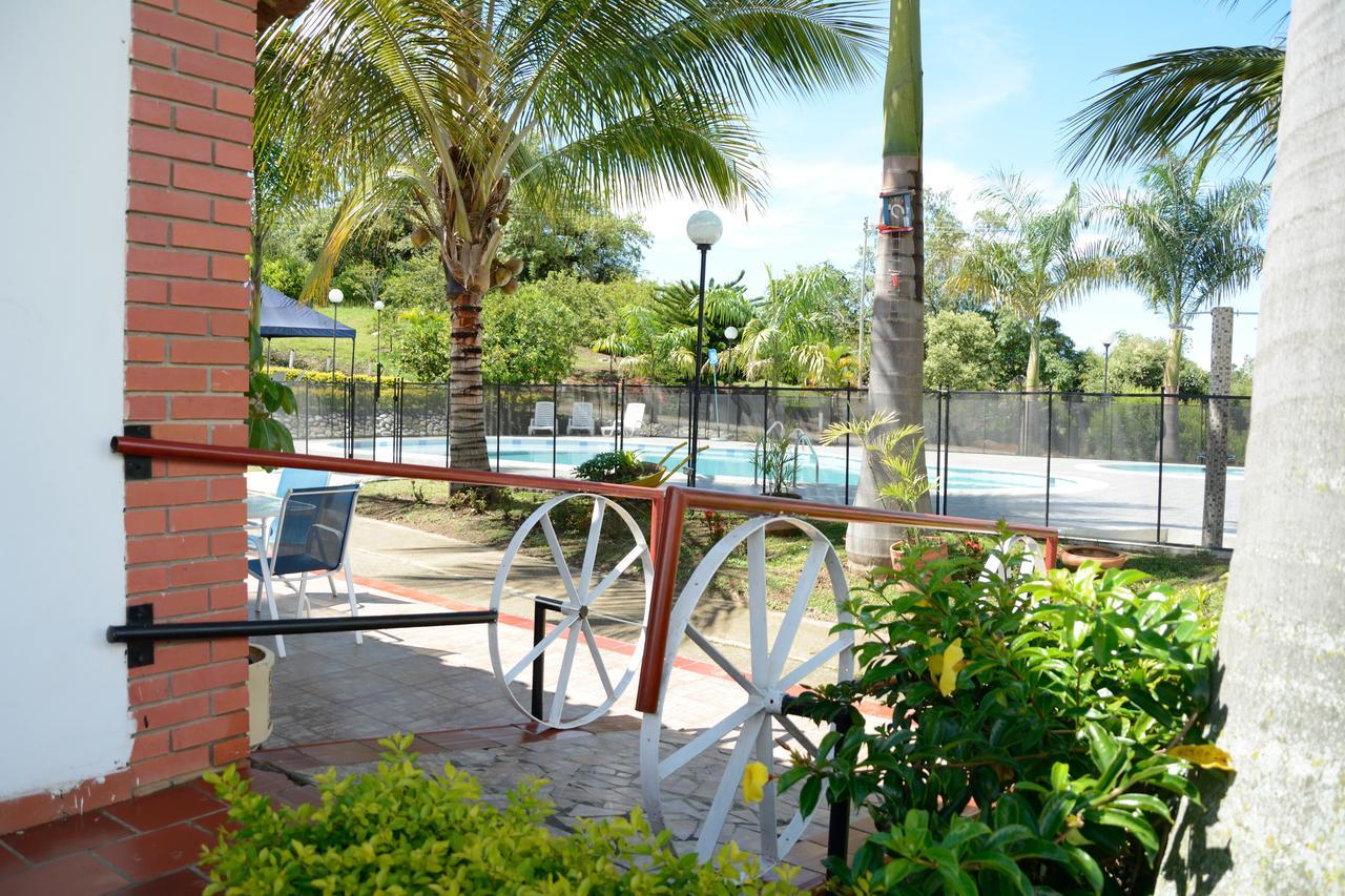 Hotel Campestre La Loma Curití Екстериор снимка